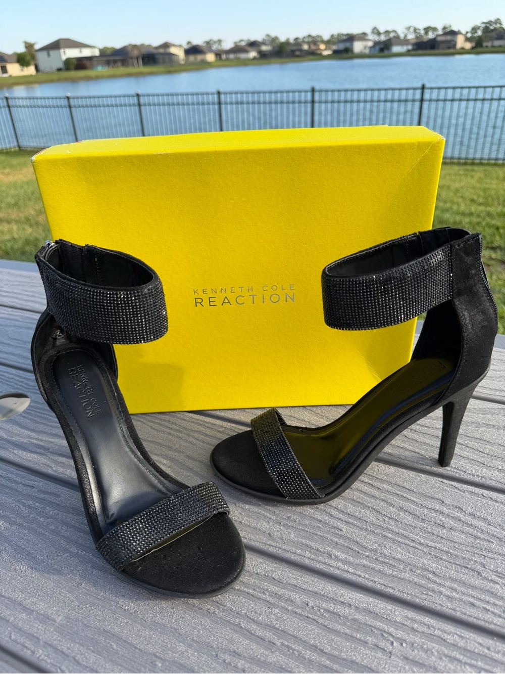 KENNETH COLE REACTION REEL BRIGHT BLACK HEELS WITH RHINESTONE ANKLE STRAP